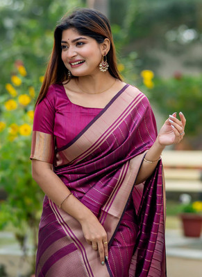 Jaanvi Fashion Woven Banarasi Silk Blend Saree(Pink)