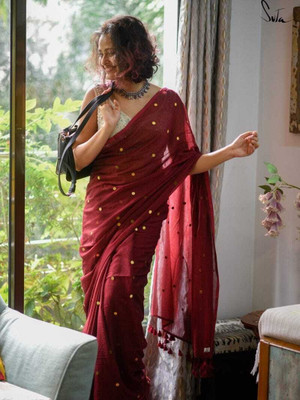 BongAp Embellished Handloom Cotton Blend Saree(Maroon)