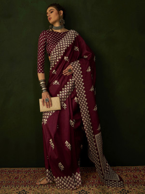 Divastri Printed Hand Batik Cotton Blend Saree(Magenta)