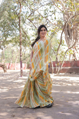 MIRCHI FASHION Printed, Geometric Print, Blocked Printed Daily Wear Chiffon, Georgette Saree(Green, Multicolor)