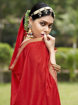 Divastri Embellished Bollywood Silk Blend Saree(Red)