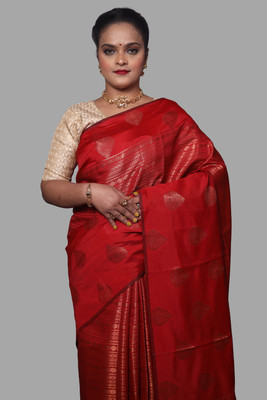 GNSARI Woven Banarasi Silk Blend Saree(Maroon)