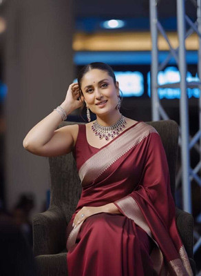 Tilfelle Solid/Plain, Woven Banarasi Satin Saree(Maroon)