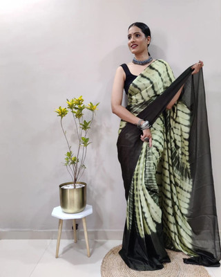 Moda Rapido Ombre Bollywood Polyester Saree(Green)