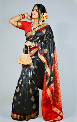 Sijileen Embellished Sambalpuri Art Silk Saree(Black)