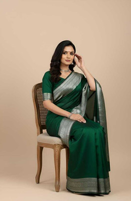 Tilfelle Solid/Plain, Woven Banarasi Satin Saree(Green)
