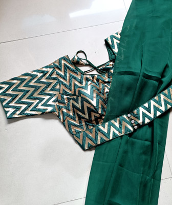 Crystallfashion Self Design Bollywood Georgette Saree(Green)