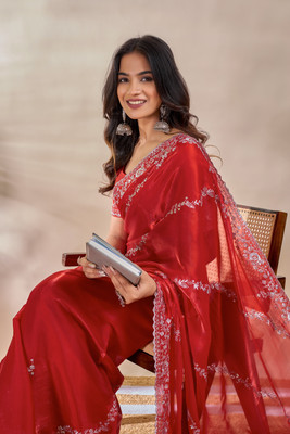 sareya veela Embellished, Embroidered Bollywood Organza Saree(Red)