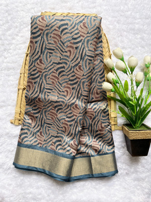 PK SAREES Digital Print Daily Wear Cotton Blend Saree(Multicolor)