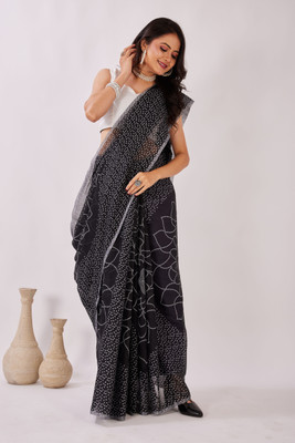 PIYA DESIGNER Floral Print, Hand Painted Bandhani Chanderi, Cotton Blend Saree(Black)