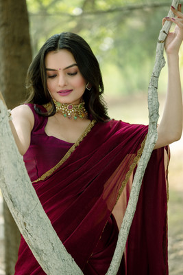 sarify creation Embellished Bollywood Silk Blend Saree(Maroon)