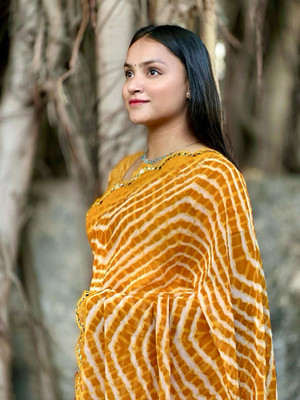 SkyCraftX Striped, Self Design Daily Wear Georgette Saree(Multicolor)