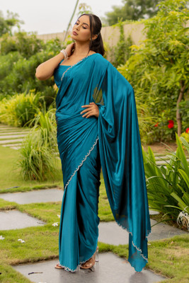 NITYANSHI FASHION Solid/Plain Bollywood Crepe, Silk Blend Saree(Black)