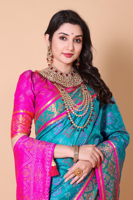 RIVETSTYLE Woven Patola Silk Blend Saree(Light Blue)