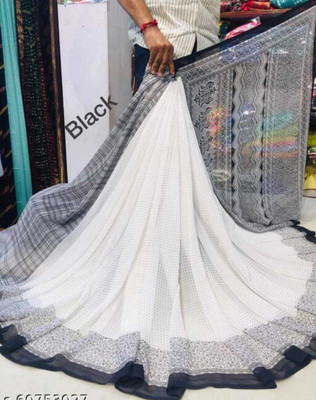 het designer studio Printed Daily Wear Georgette Saree(Black, White)