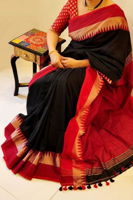 ADbutiq Woven Handloom Handloom Pure Cotton Saree(Black, Red)