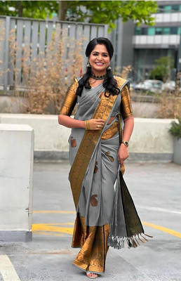 fosgen etp Self Design Kanjivaram Pure Silk Saree(Grey)