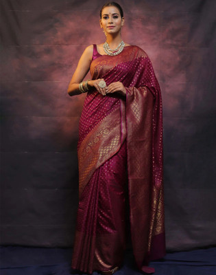 Samah Woven, Embellished Banarasi Silk Blend, Jacquard Saree(Purple, Gold)