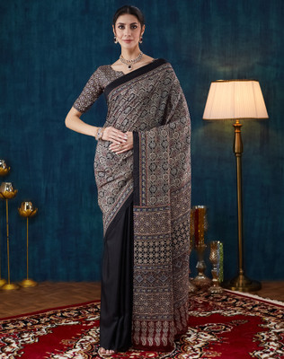 Divastri Blocked Printed, Printed Daily Wear Crepe, Silk Blend Saree(Multicolor, Black)