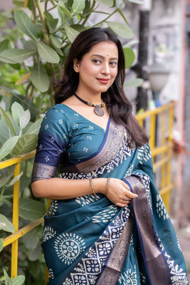 Dhanlaxmi CreationLLP Printed Hand Batik Cotton Silk Saree(Light Blue)