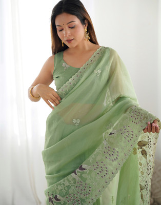 Samah Embroidered, Embellished Bollywood Silk Blend Saree(Green)
