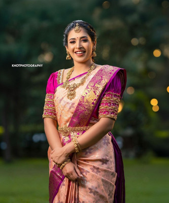 Zenophily Woven Kanjivaram Pure Silk, Art Silk Saree(Pink)