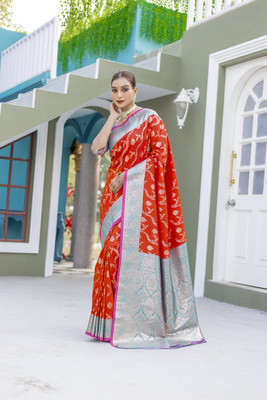 Divastri Printed Daily Wear Silk Blend Saree(Red)