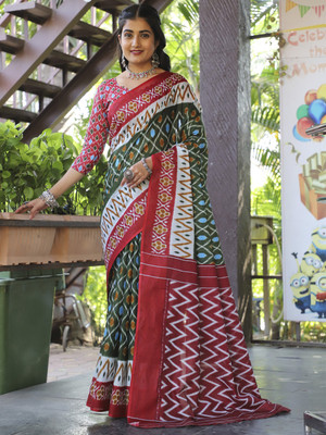 Tasrika Printed Ikkat Cotton Blend Saree(Green)