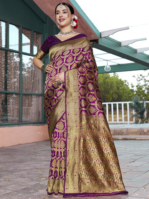 ANOUK Woven Banarasi Art Silk Saree(Magenta)