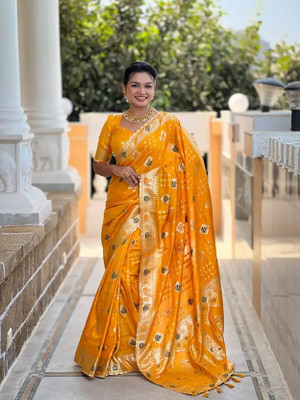 rendol Woven, Floral Print, Temple Border, Embellished Banarasi Jacquard Saree(Gold)