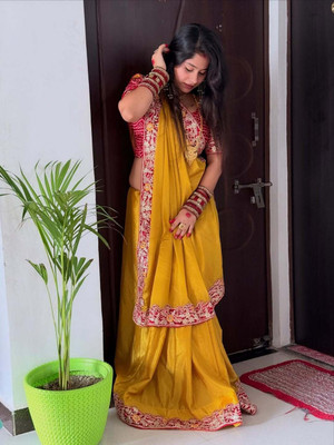 Brahmani Creation Woven Banarasi Silk Blend Saree(Yellow)