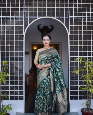 SHREE GHANSHYAM FASHION Woven, Embellished, Self Design, Striped Banarasi Cotton Silk Saree(Green)