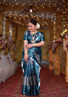 Tech Twins Woven Mekhela Chador Silk Blend Saree(Blue)