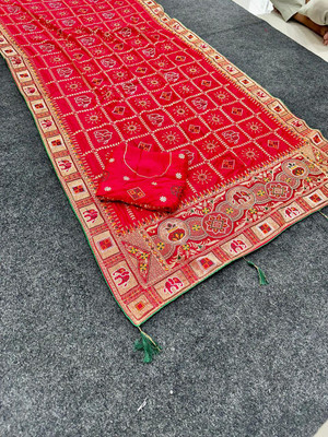 ZARISTACREATION Self Design Bollywood Georgette Saree(Red)