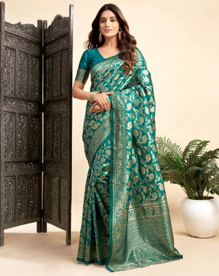 ETHNICHITZ Woven, Embellished Kanjivaram Jacquard Saree(Light Green)