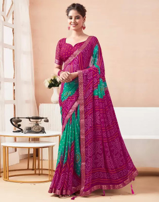 Swarne Geometric Print Bandhani Chiffon Saree(Green, Pink)