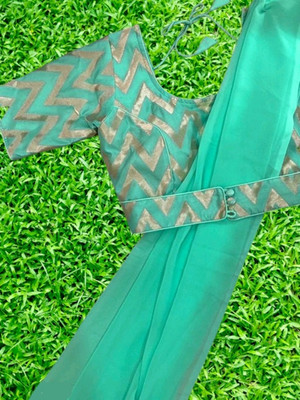 Crystallfashion Self Design Bollywood Georgette Saree(Beige)