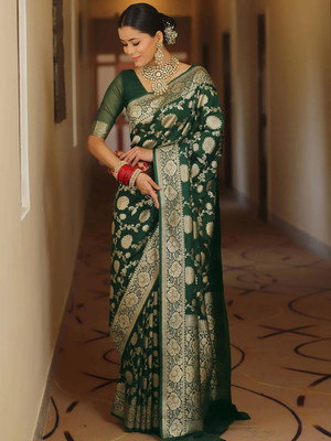 AMRUTKALA SAREES Woven Banarasi Silk Blend Saree(Green)