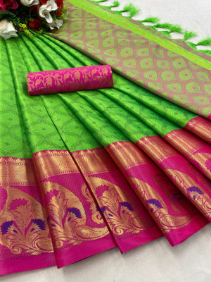 TRINITI FAB Printed Kanjivaram Jacquard Saree(Green, White)