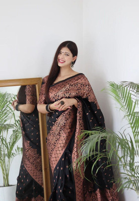 ROOP LAVANYA Woven, Self Design Kanjivaram Jacquard, Art Silk Saree(Black)