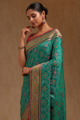 soch Printed Saree with Attached Blouse Silk Blend Saree(Green)