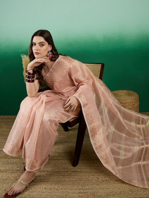 Suha Woven Banarasi Organza Saree(Brown)