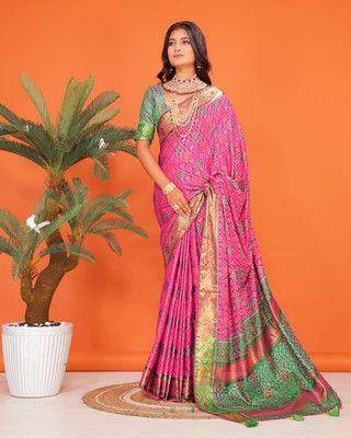 LAVYANSH CREATION Printed, Self Design Patola Silk Blend Saree(Pink)