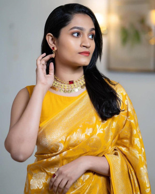 Rudr Venture Digital Print Banarasi Silk Blend Saree(Yellow)