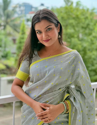 Divine Fabrics Woven Mekhela Chador Cotton Blend Saree(Grey)