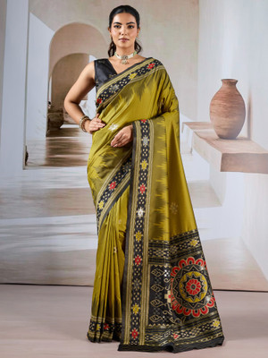 Divastri Printed Patola Silk Blend Saree(Light Green)