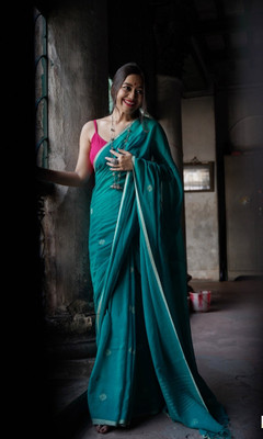 ADbutiq Self Design Handloom Handloom Cotton Blend Saree(Light Blue)