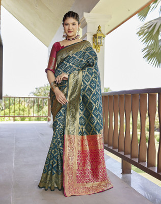 YASHIKA Printed Kanjivaram Silk Blend Saree(Green)