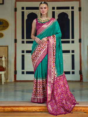ANOUK Embellished Pochampally Silk Blend Saree(Dark Blue)