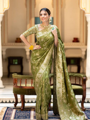 PRANJAL ART Printed Bollywood Jacquard, Art Silk Saree(Green)